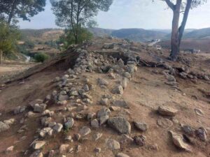 Oued Beht: struttura difensiva di circa 3.500-4.000 anni fa. Foto G. Lucarini / Archivio OBAP